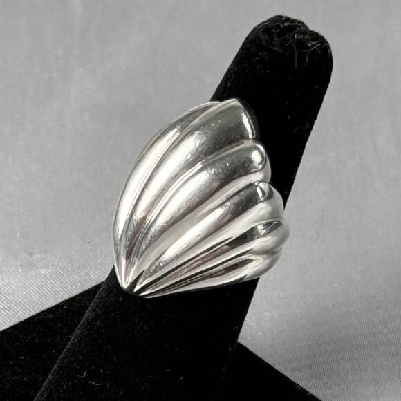 Vintage Taxco Mexico 925 Sterling Silver Ribbed Dome Shell Ring Size 5 TV-47 - Picture 1 of 13